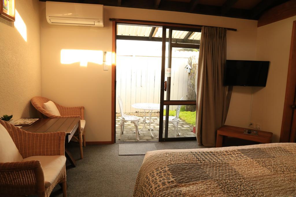 Papakura Motor Lodge & Motel Екстериор снимка