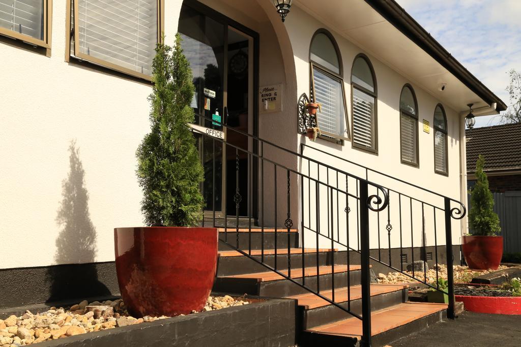 Papakura Motor Lodge & Motel Екстериор снимка