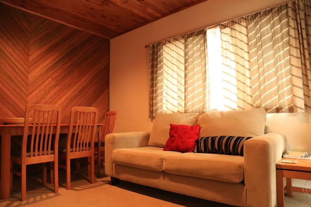 Papakura Motor Lodge & Motel Екстериор снимка