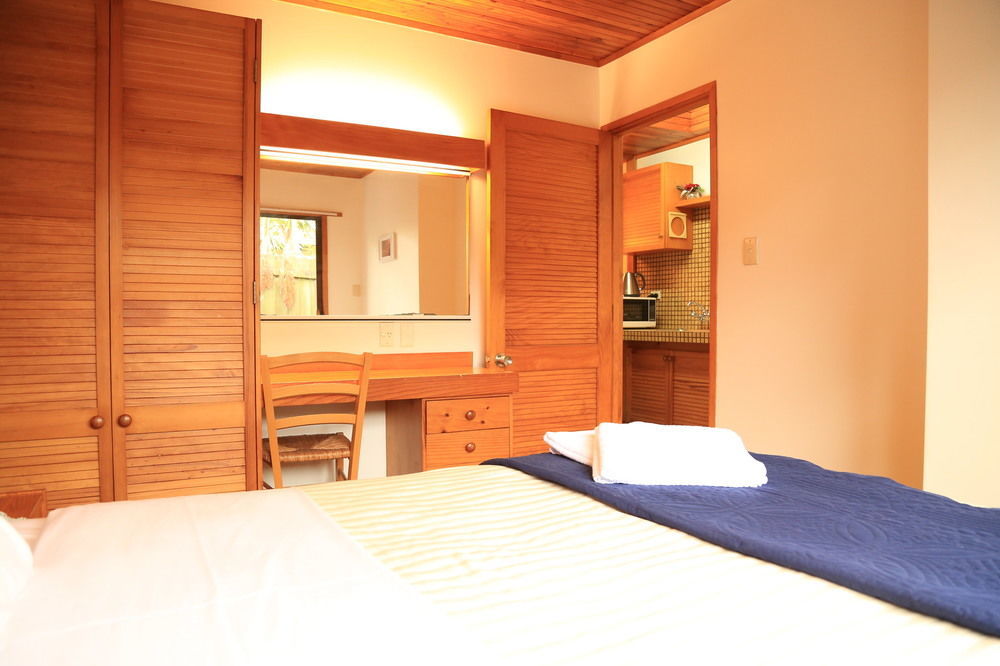 Papakura Motor Lodge & Motel Екстериор снимка