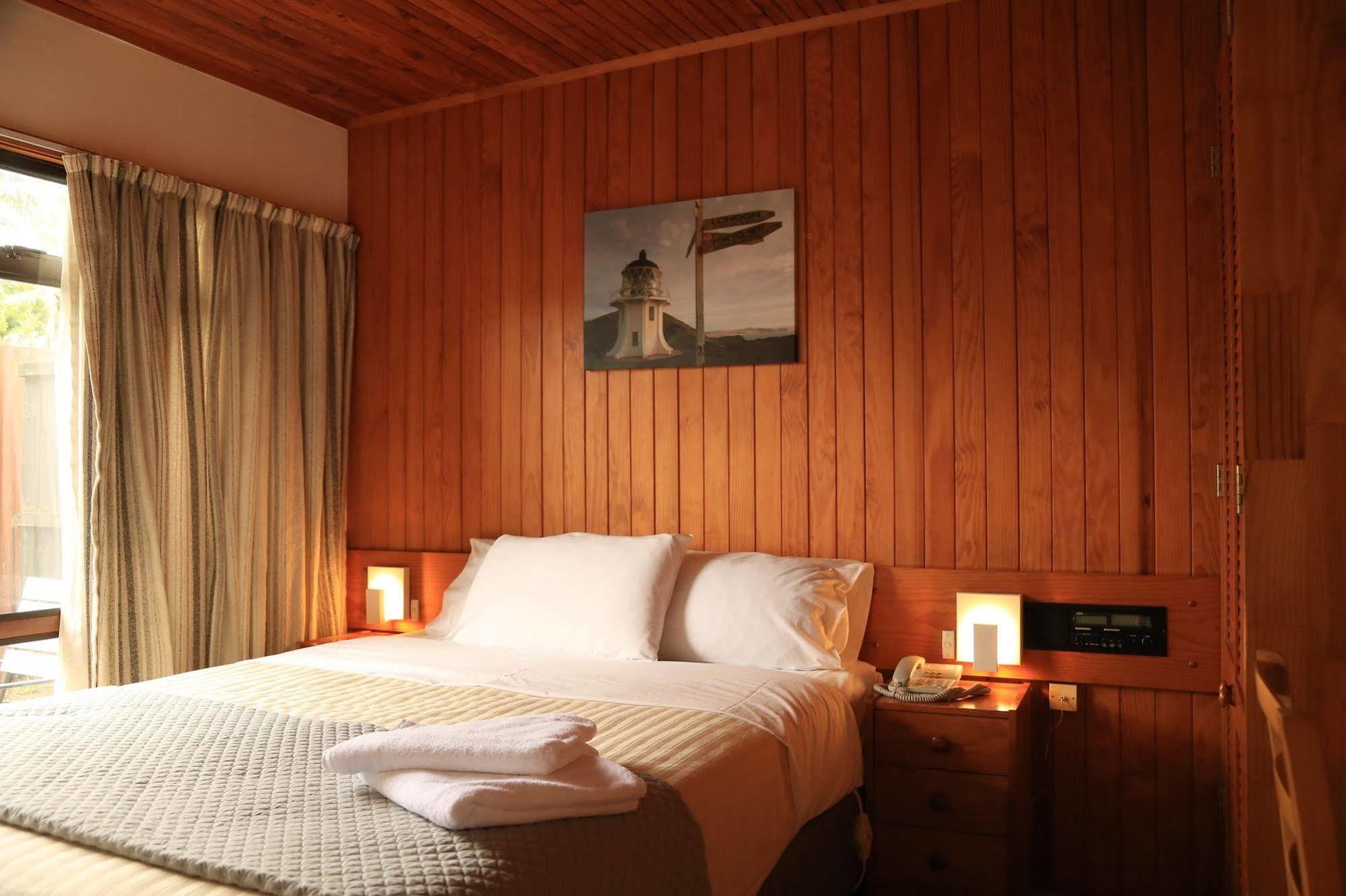Papakura Motor Lodge & Motel Екстериор снимка
