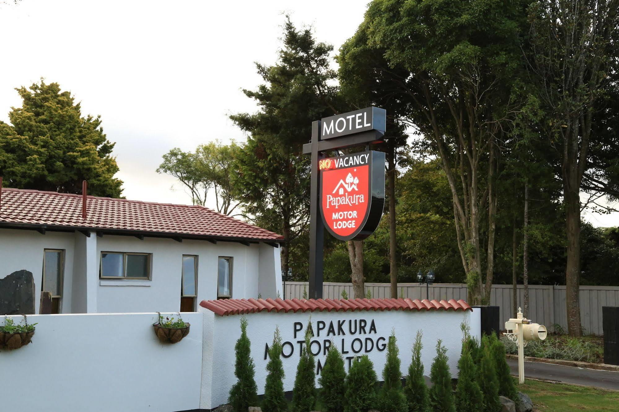 Papakura Motor Lodge & Motel Екстериор снимка